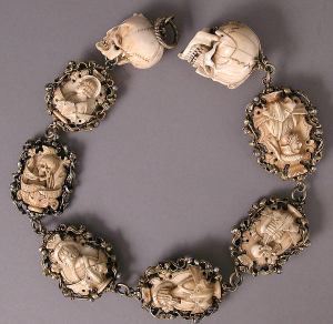 Ivory Beads, German (c.1500-1525 CE). Metropolitan Museum of Art, No. 17.190.306